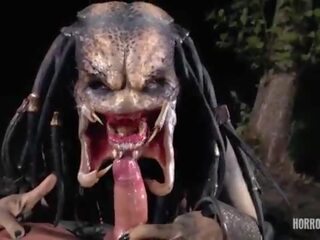 Horrorporn predator kokot lovec
